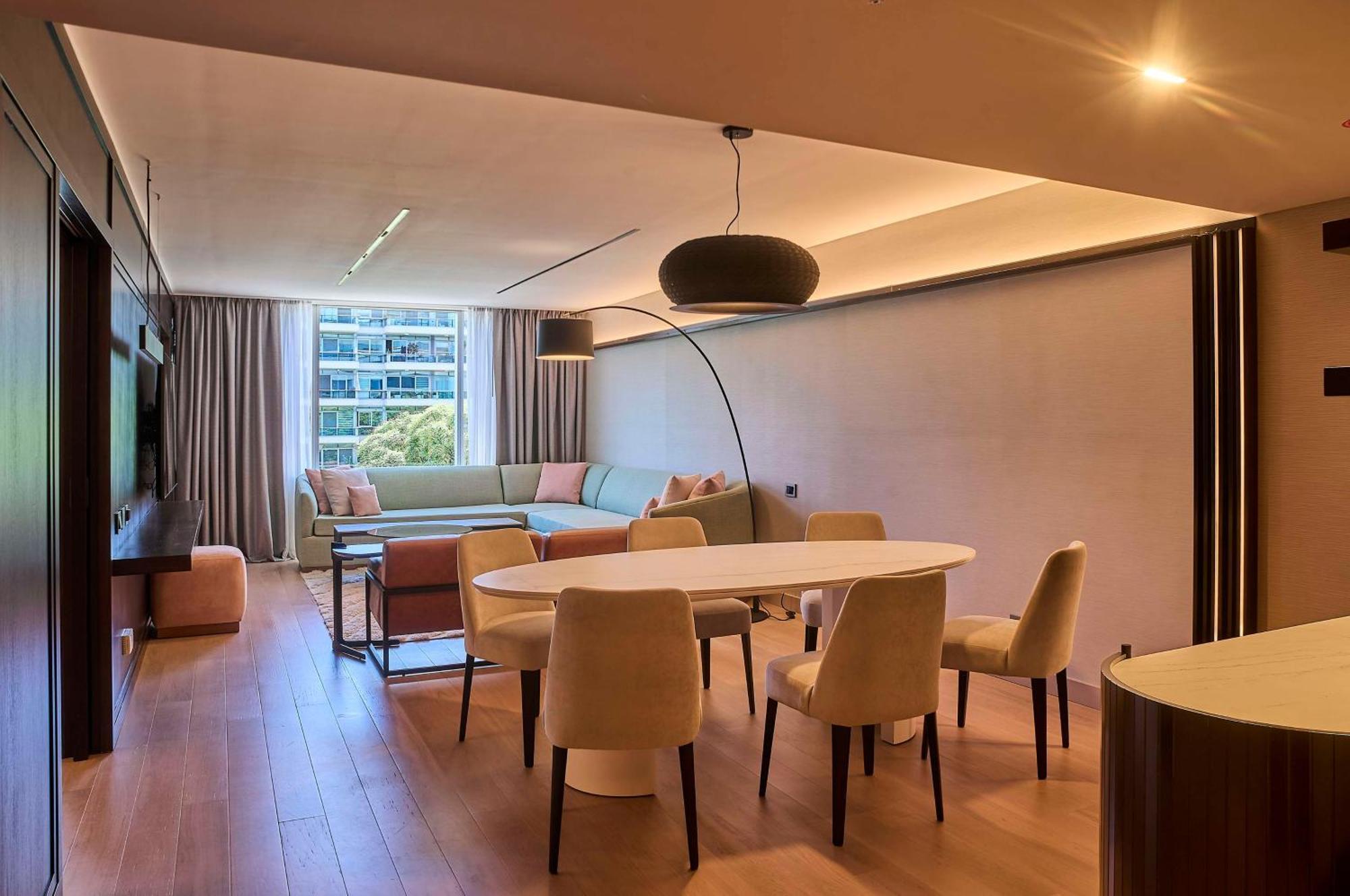 Hotel Hilton Buenos Aires Esterno foto A suite at the hotel